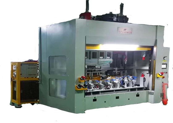 acheter Équipement de couvert intérieur automatique d'équilibre de machine latérale d'emballage automatique online manufacture