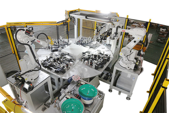 Chaîne de production automatique de soudure et d'Assemblée de robot pour l'équilibre en plastique des véhicules à moteur