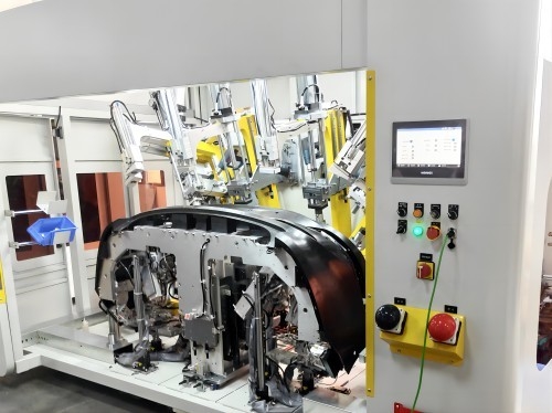 Machine de perçage à ultrasons fiable pour pare-chocs avant et arrière de différents modèles