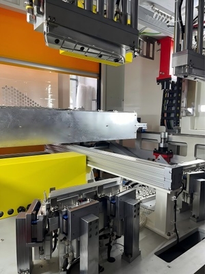 380V machine de revêtement de presse à chaud sur le panneau de porte automobile médaillon partie de stratification avec doux