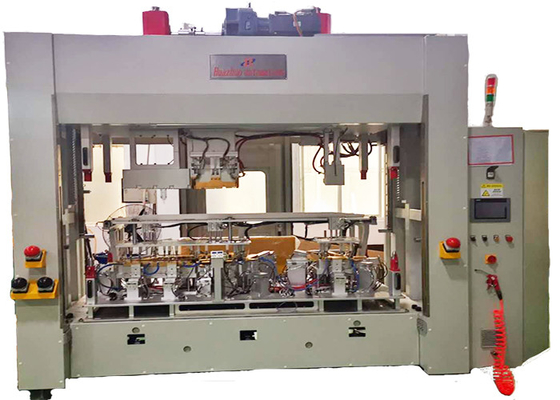 Équipement en plastique intérieur des véhicules à moteur de la machine 4000kg Wraping de cachetage de bord de PLC