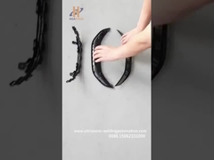 Test d'une nouvelle machine de soudage à rivets à chaud pour les plastiques automobiles